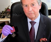 Jim Nicolson - "Princess Mary’s Christmas Tins"